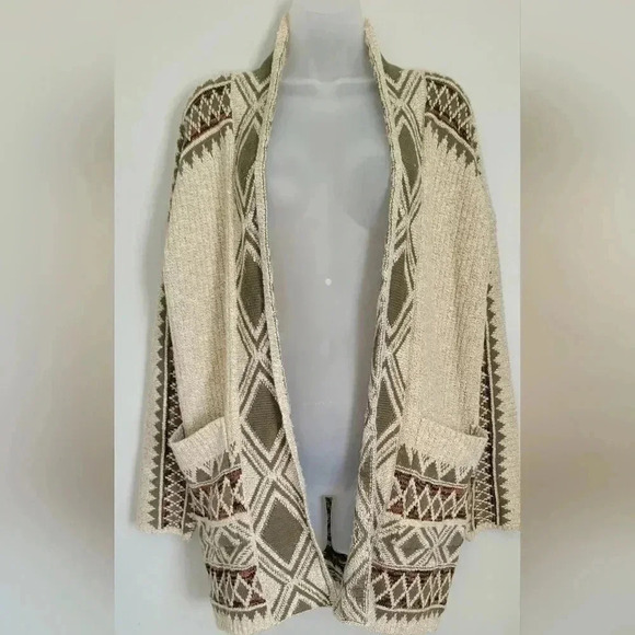 Lucky Brand Cardigan Sweater Womens Size M Jacquard Knit Aztec Geometric print - Picture 2 of 11